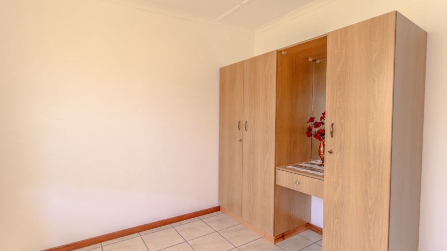 5 Bedroom Property for Sale in Lamberts Bay Western Cape
